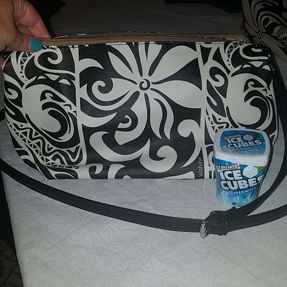 Happy Wahine Tapa Tiare handbag